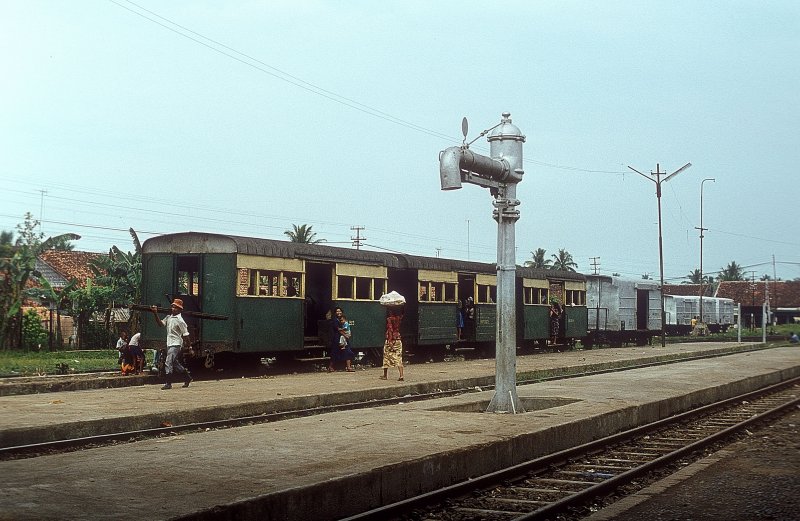 Bhf Rangkasbitung  28.09.80