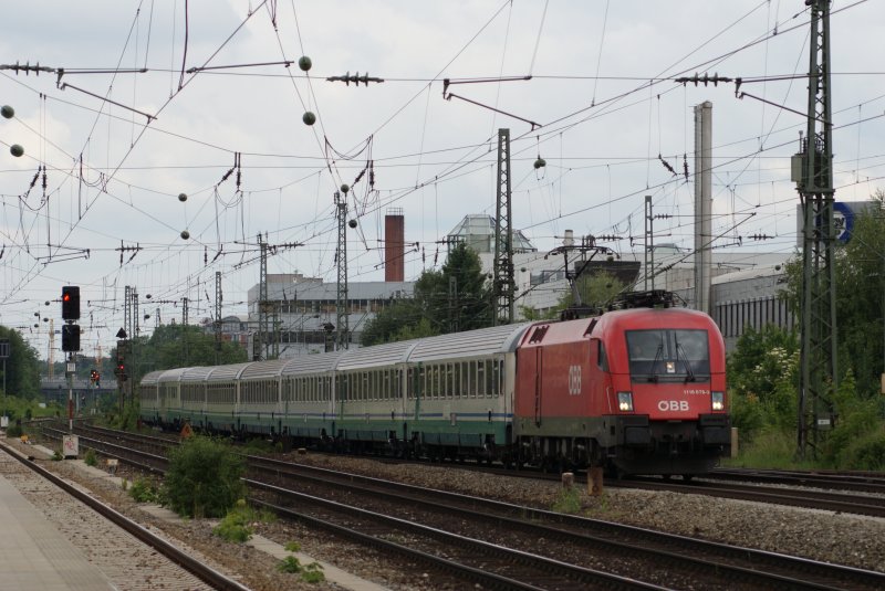 Bild 1600: 1116 079-3 mit einem EC in Mnchen Heimeranplatz am 30. Mai 2009