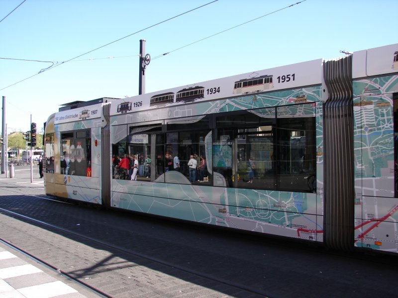 (Bild2) 100 Jahre Stra�enbahn in Potsdam.
