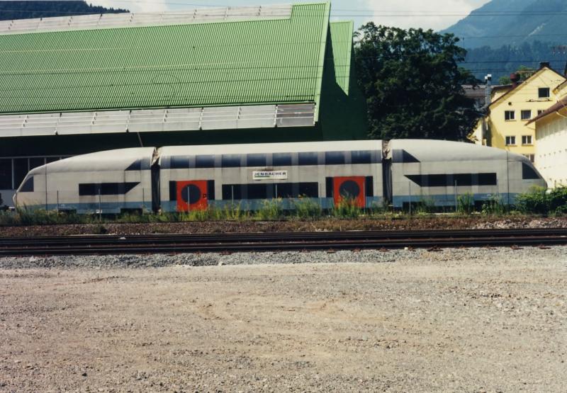 Bitte um Kategorie sterreich/Triebwagen/Sonstige

Ein Unbekannter Triebwagen (1:1 Modell?) auf dem Gelende der Jenbacher Werke in der nhe des bahnhof Jenbach.