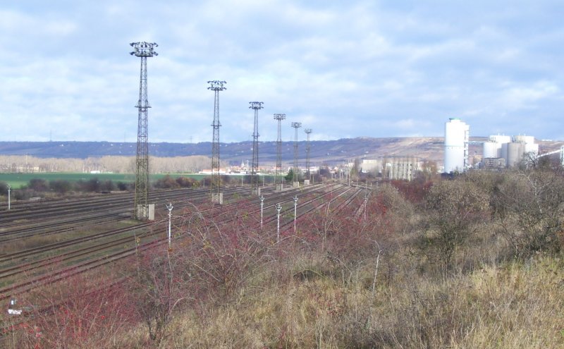 Blick auf die Abstellgleise am Zementwerk Karsdorf. Heutzutage leider kaum noch frequentiert; 24.11.2007