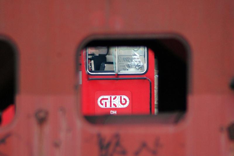 Blick auf den Fhrerstand einer GKB 1500er