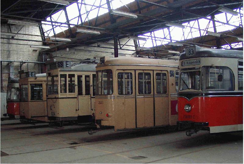 Blick in die Halle des Betriebshofs Niedersch�nhausen. 