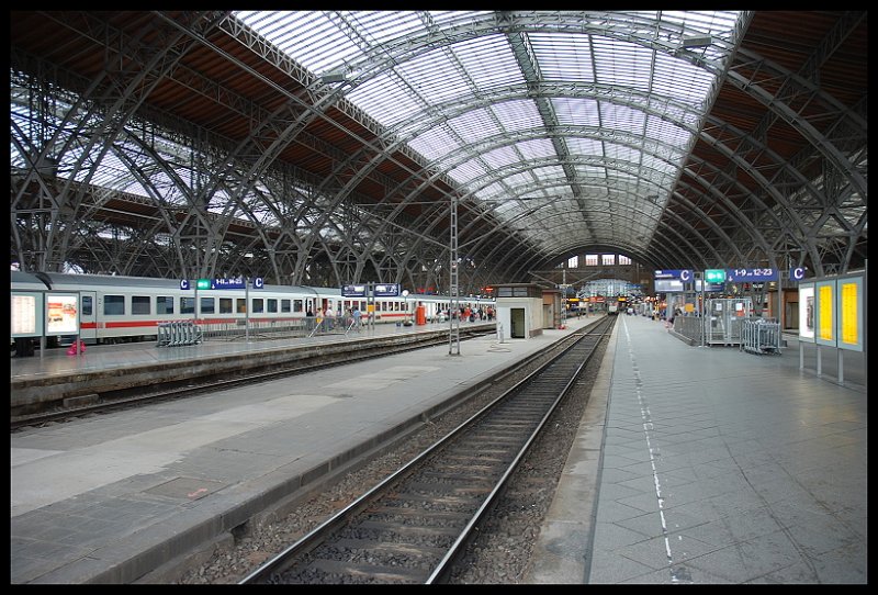 Blick In Den Kopfbahnhof Leipzig-Hbf 11.08.07