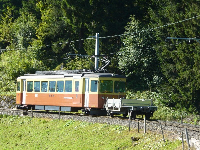 BLM - Triebwagen BDe 4/4  21 mit Gepcktransportwagen unterwegs am 02.09.2007