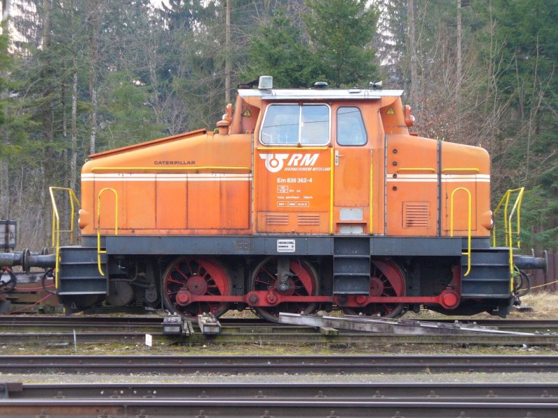 bls ( RM ) Diesellok Em 3/3  836 362-4 abgestellt im Bahnhofsareal von Ramsei am 23.02.2007