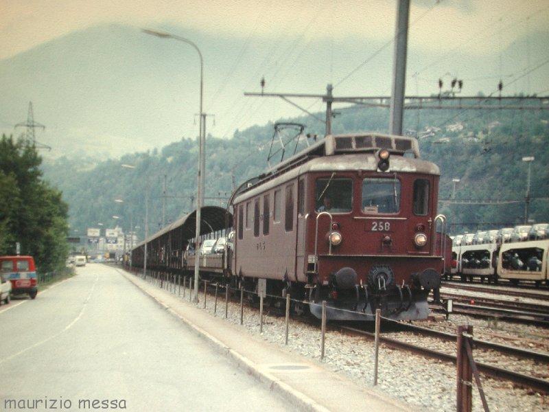 BLS Ae 4/4 258 - Brig  11.08.1989