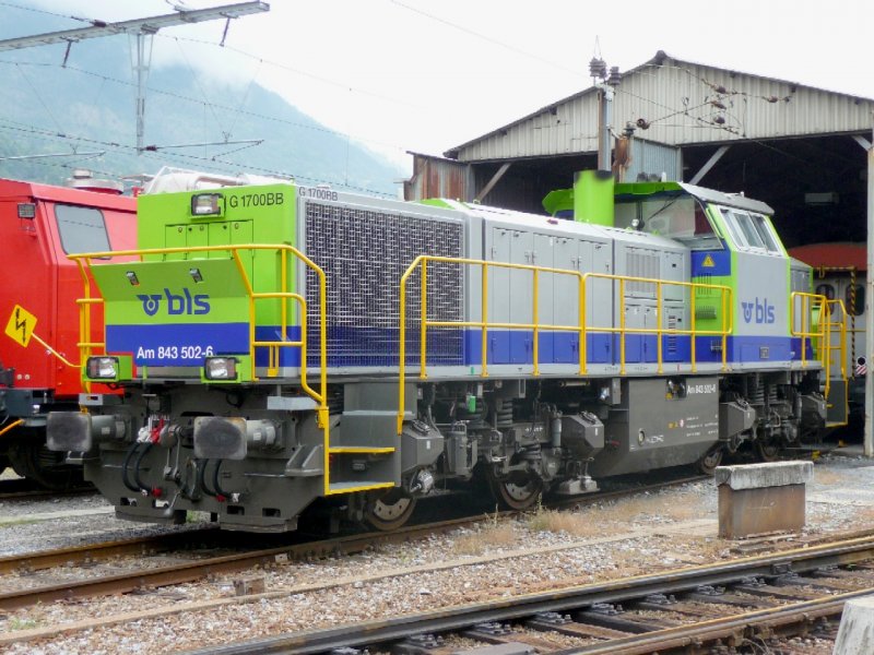 bls - Am 843 502-6 im Bahnhofsareal von Brig am 01.09.2008