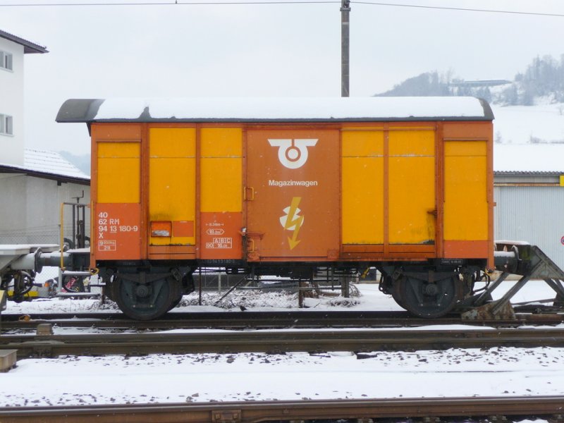 bls - Diesnstwagen X 40 62 94 13 180-9 abgestellt in Oberburg am 14.02.2009