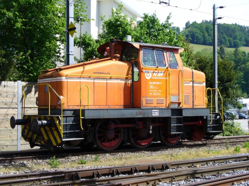 bls - RM Disellok Em 3/3  836 362-4 im Bahnhof von Zell am 10.05.2007