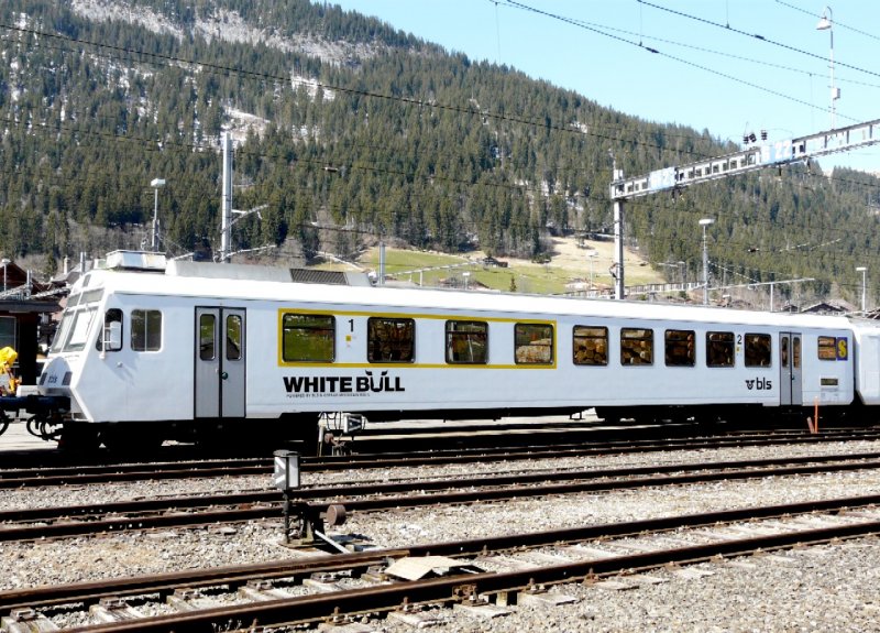 bls - WHITE BULL Steuerwagen  ABt 50 63 39-33 988-5 abgestellt in Zweisimmen am 29.03.2008