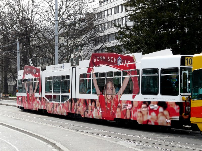 BLT - Tram Be 4/8 240 mit Werbung unterwegs auf der Linie 10 am 15.03.2008