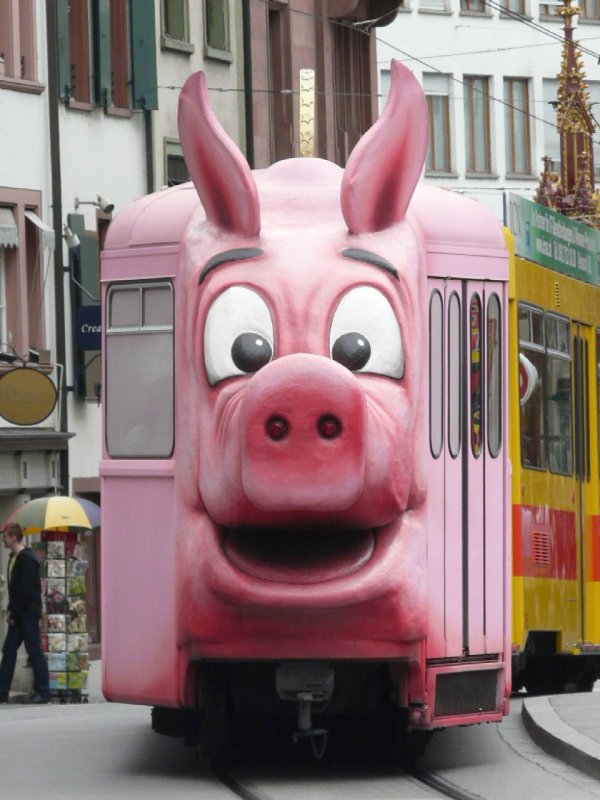 BLT -  Tramanhnger B 1322 mit Werbung unterwegs am 12.07.2008
