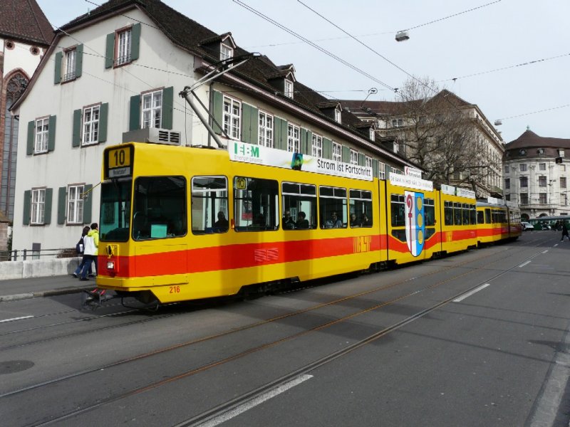 BLT - Triebwagen Be 4/8 216 zusammen mit  Be 4/6 unterwegs in Basel am 15.03.2008