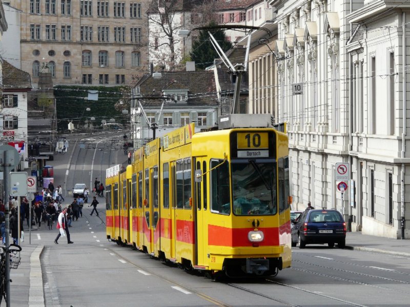 BLT - Triebwagen Be 4/8 218 zusammen mit  Be 4/6 unterwegs in Basel am 15.03.2008