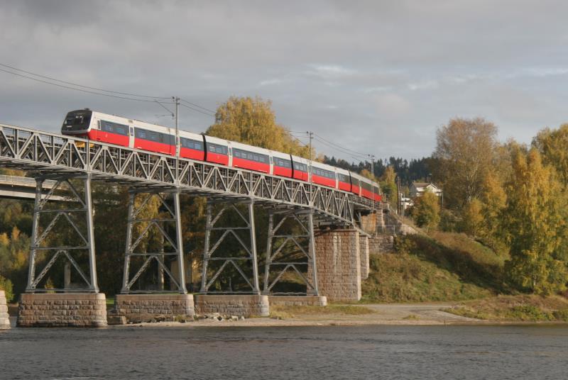 BM 70.606 bei der Auffahrt auf die Minnesundbrua; 04.10.2009