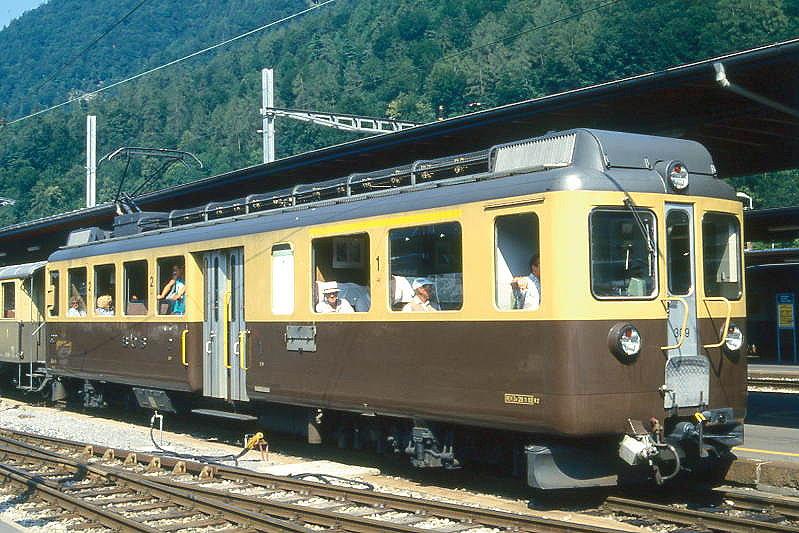 BOB - ABeh 4/4 I 309 am 06.08.1994 in Intelaken Ost - Zahnrad-Triebwagen 1./2.Klasse - Inbetriebnahme: 12.07.1979 - SLM/SIG/BBC - 1000 KW - Gewicht 44,00t - 1./2.Klasse Sitzpltze 10/32 - LP 17,20m - zulssige Geschwindigkeit A70/30Z km/h - 2=29.11.1993 - Lebenslauf: 11/1999 an BZB Bayerische Zugspitzbahn.
