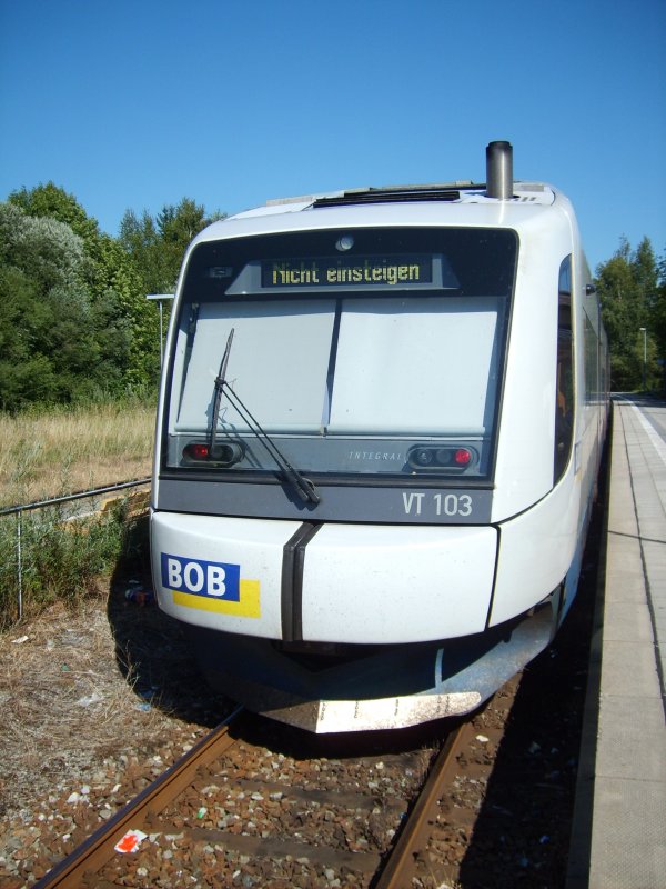 BOB in Lenggries kurz vor der Abfahrt nach Mnchen. 03.04.09