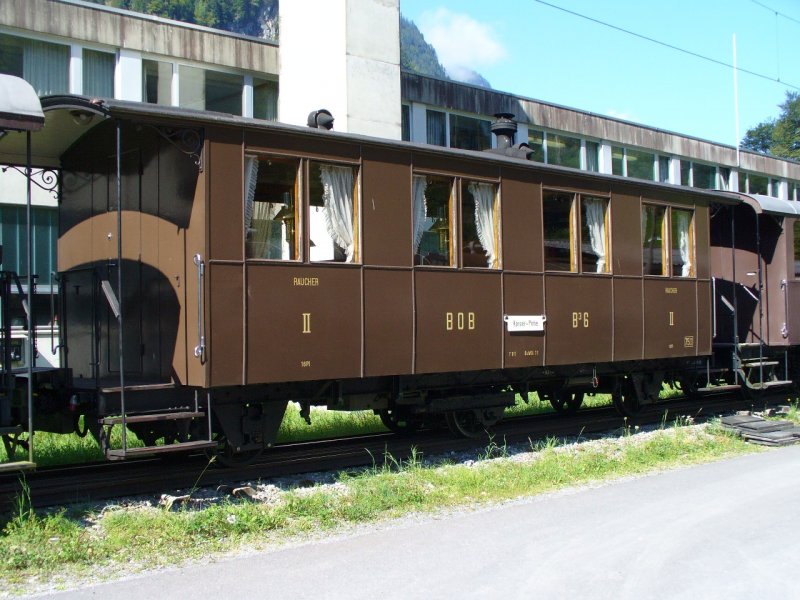 BOB - Nostalgie Personenwagen B 6  im Bahnhofsareal von Zweiltschienen am 02.09.2007