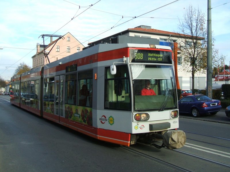 Bogestra Linie 308 nach Hattingen Mitte S , Wagen 435 B,
mit Werbung von Dehner Gartencenter.(31.10.2007)