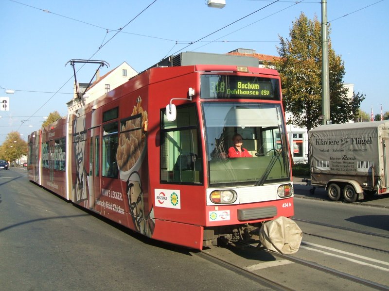 Bogestra Linie 318 mit Werbung von  Kentucky Fried Chicken  auf dem Weg nach Bochum Dahlhausen.
Danke an die nette Fahrerin f�r das freundliche L�cheln.(07.10.2007)