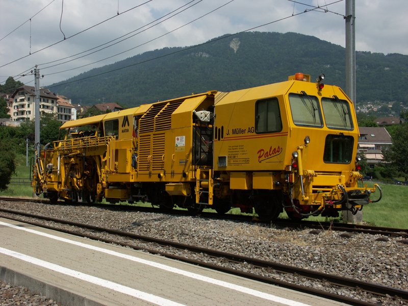Bourreuse B 40 UM-1 gare  St-Lgier-Gare 23.06.2006