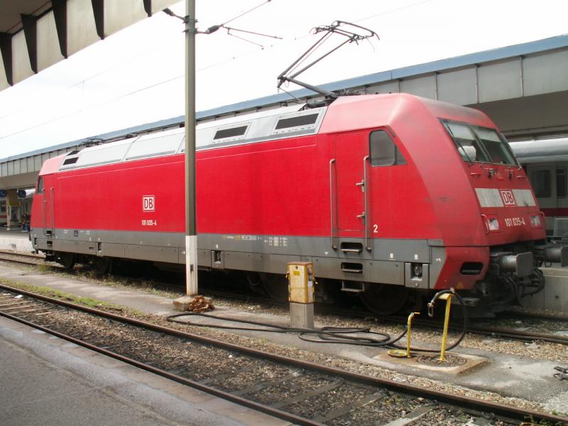 BR 101 035-4 in Wien West, 4.6.2006