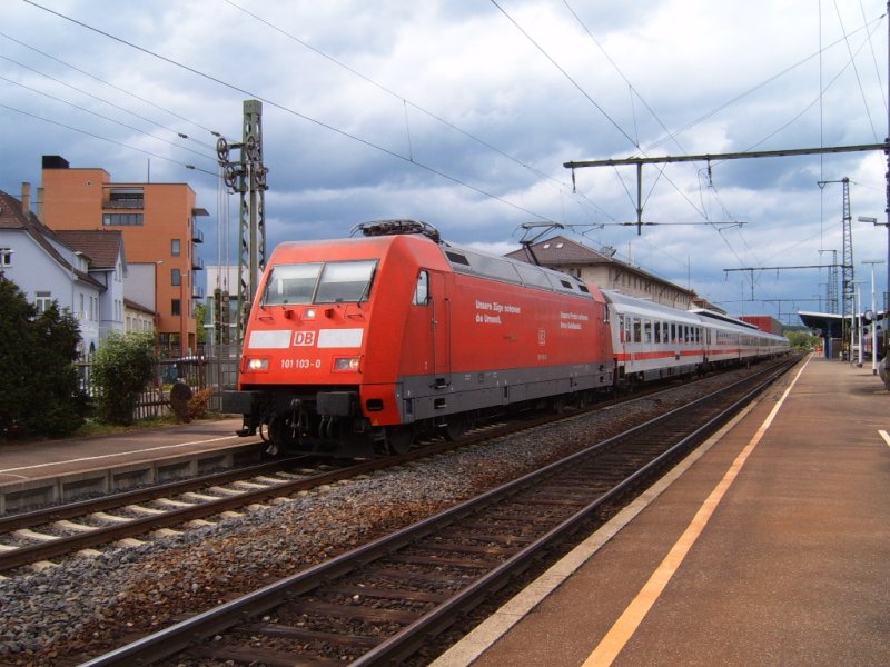 BR 101 103-0 PEP(SI) mit IC 2064 von Nrnberg HBF nach Karlsruhe HBF am 16.05.07 auf Gleis 2 des Aalener Bahnhofs.