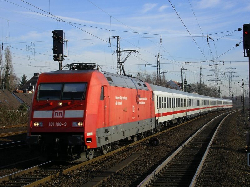BR 101 108-9 mit bahneigener Werbung erreicht mit IC 436 von Norddeich Mole nach Luxembourg ,Gelsenkirchen Hbf.(10.02.2008)
