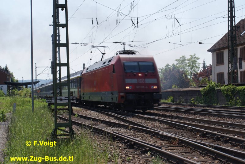 BR 101 120-4 bei der Durchfahrt in Haltingen