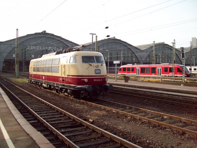 BR 103 222 9.12.2008 Leipzig Hbf mit BR 640 die Dez.2008 wieder abgegeben werden sollen.