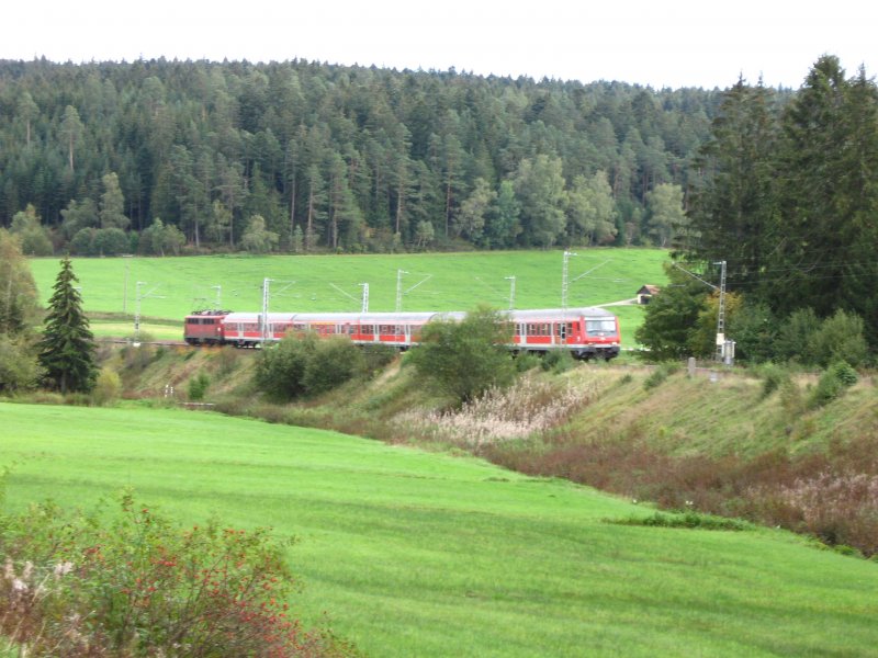 BR 110 mit einem RE nach Konstanz 6.10.06
