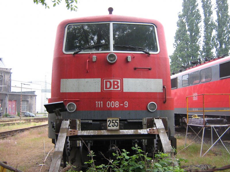 BR 111 008-9 steht im BW Dsseldorf