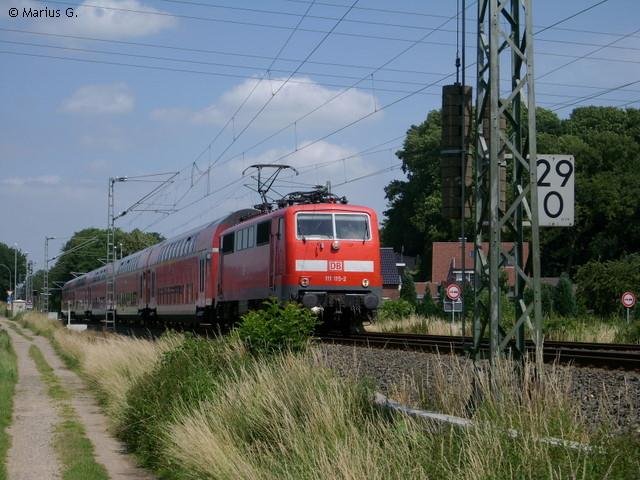 BR 111 115 mit dem RE nach Aachen bei km. 29.0
