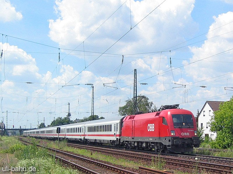 BR 1116 040 unterwegs mit EC 101 in Gau-Algesheim. 4.7.2006