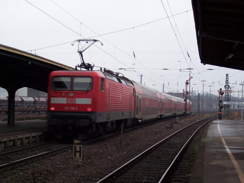 BR 112 bei der Ausfahrt von Schwerte