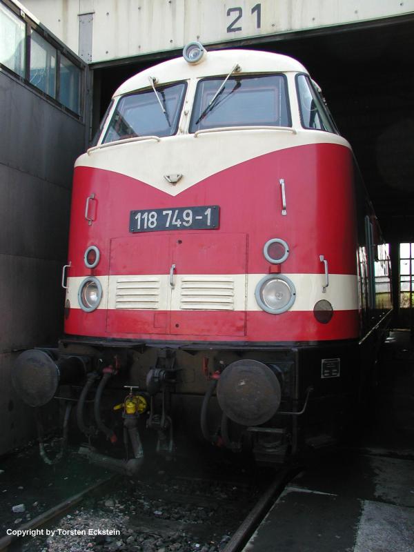 BR 118 749-1
Aufgenommen am 2.05.2004 im Bw Arnstadt/Thringen.
