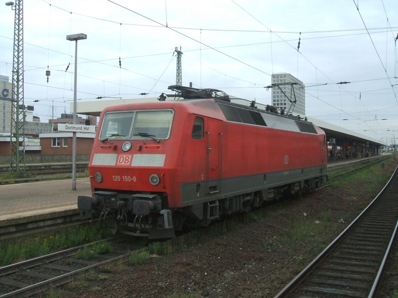 BR 120 158-8 in Solo Fahrt in Dortmund Hbf.