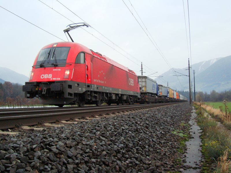 BR 1216 018 mit RoLa bei Terfens-Weer am 19.11.2008