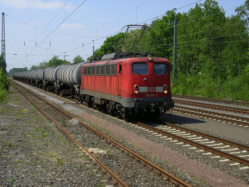 BR 140 512-5 mit Kesselzug in Hamm Pelkum.(09.05.2008)