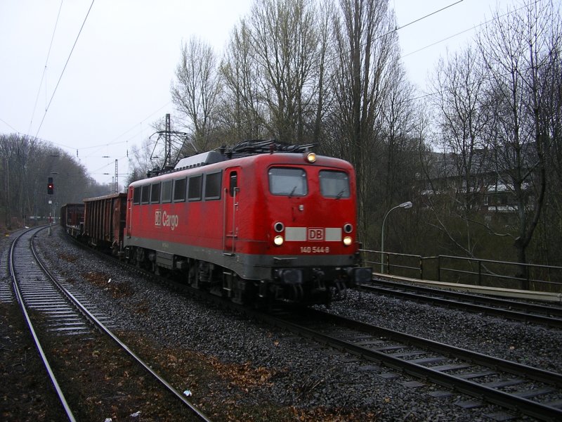BR 140 544-8 mit Gterzug in Richtung Bochum Langendreer.(26.02.2008)