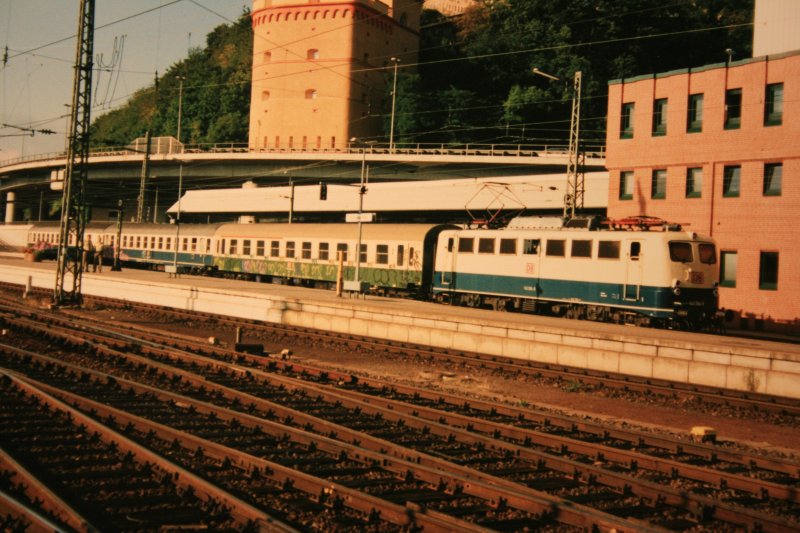 BR 140, Regionalbahn in Koblenz Hbf, 1991