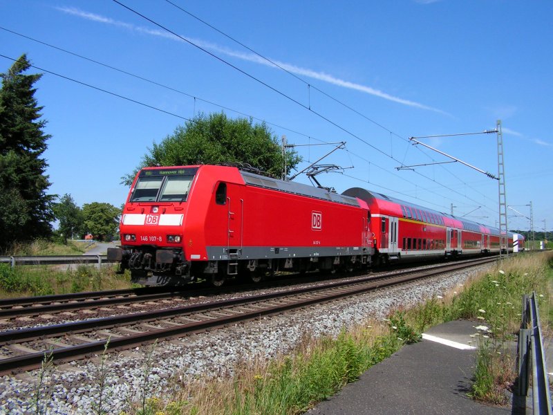 BR 146 107-8 mit dem RE Bremen-Hannover am 12.7.06