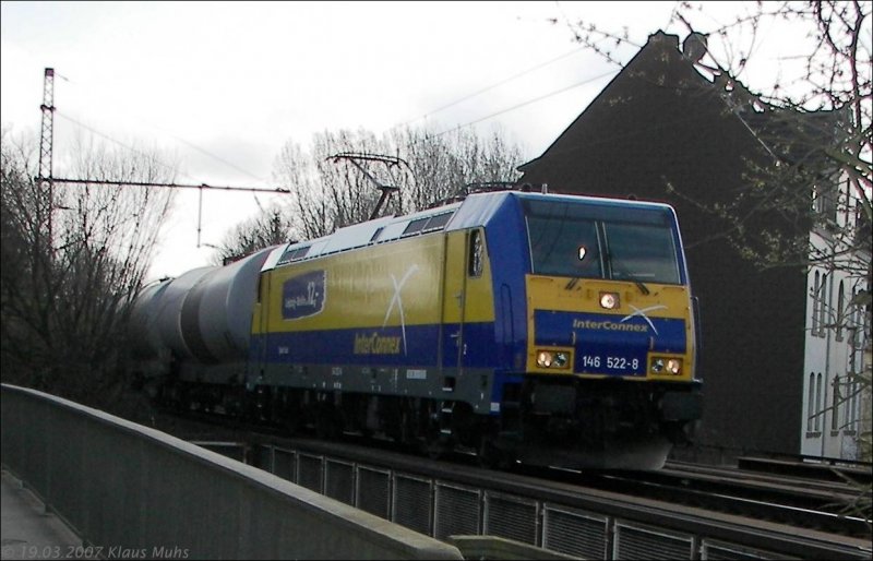 BR 146 522-8 der Interconnex mit einem Kesselzug hat den Abzw.Crange in Richtung Gelsenkirchen passiert. 19.03.2007