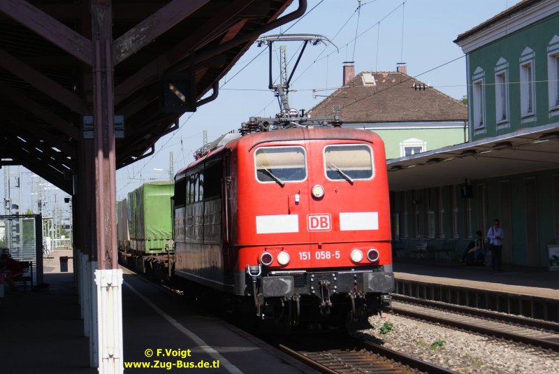 BR 151 058-5 in Mllheim ( Baden )