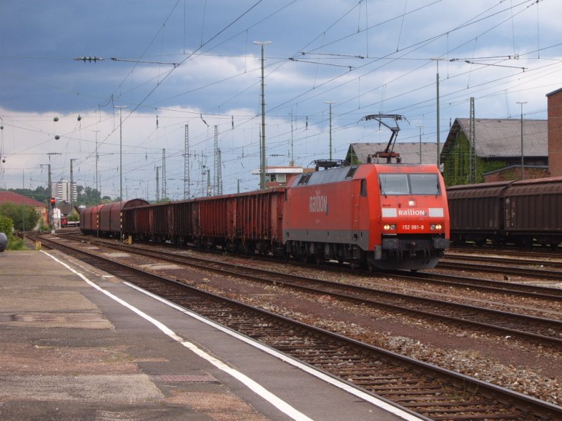 BR 152 061-8 am 16.05.07 mit dem FZT 56080 von Aalen Richtung Stuttgart.