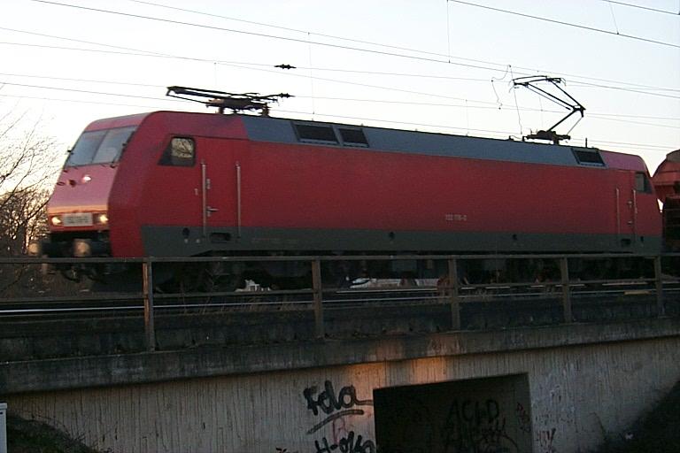 BR 152 116-0 am Abend des 21.3.05 in Nienburg (Weser)