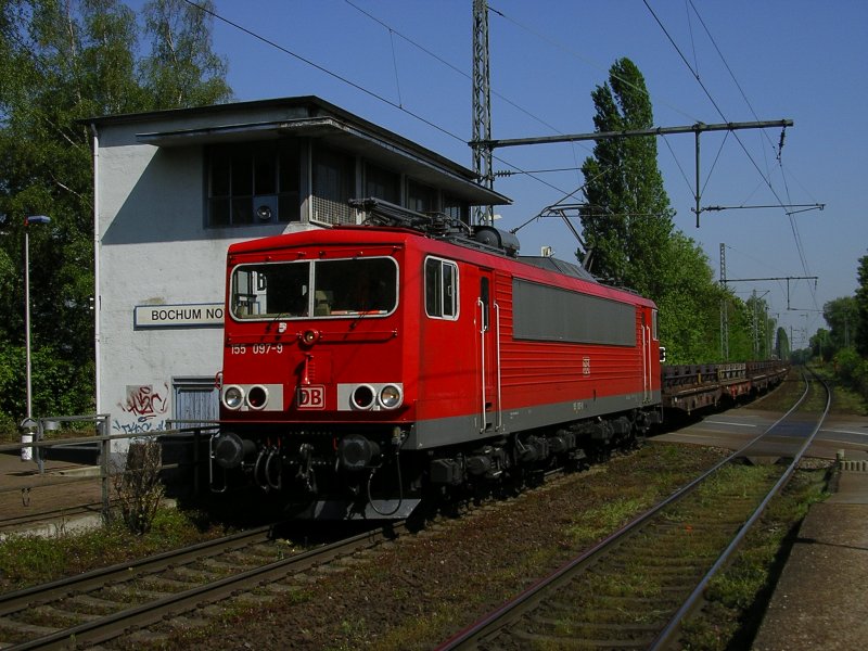 BR 155 097-9 mit leeren GZ Wagen (Transport fr Blechrollen)
nach Bochum Nord.(07.05.2008)