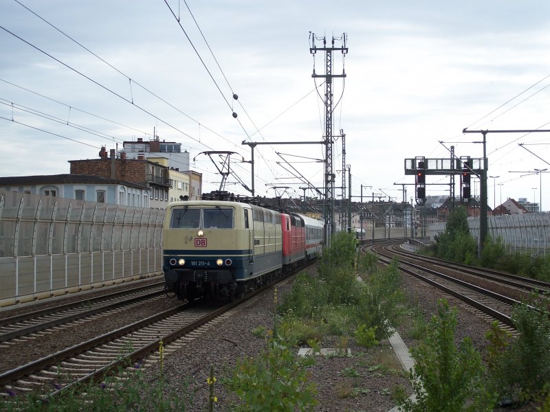 BR 181 211  Lorraine  und eine unbekannte, verkehrsrote 181 durchfahren mit ihrem IC nach Frankfurt am Main HBF den SBahnhof Ludwigshafen Mitte, 07.07.07.