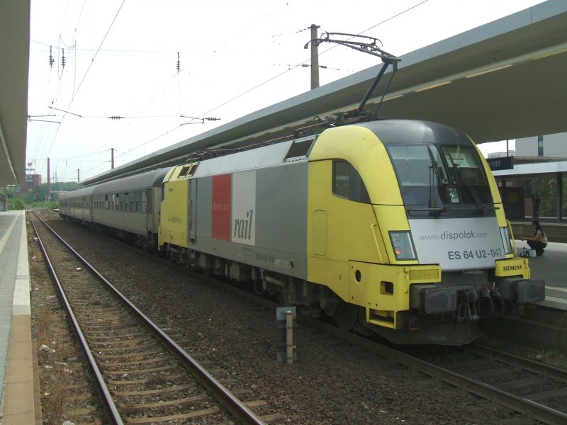Br 182 als Dispo ES 64 U2 -047 der 3.Taurus von ABELLIO im
Schub der Rb 40 Ruhr Lenne Bahn,Essen-Hagen 